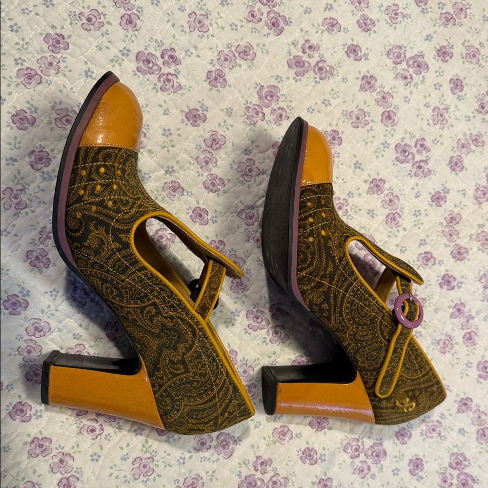 John Fluevog Mustard & Purple Mary Jane Heels - Picture 5 of 9